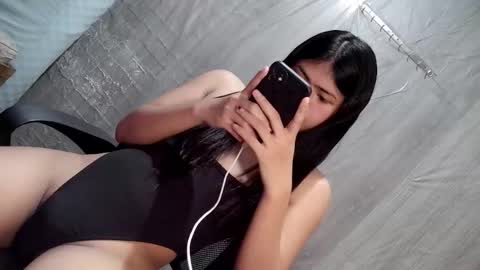 Snapshot of tyradine chatting on September 12, 6:52 pm tyradine3 online show from September 12, 6:52 pm