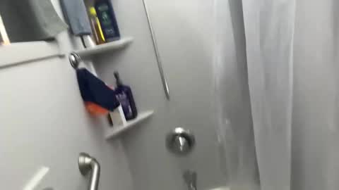 Lil Ron online show from November 6, 4:02 am