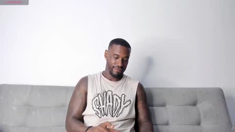 Snapshot of tyron_rulers chatting on March 11, 12:22 am Dvid Rullers online show from March 11, 12:22 am