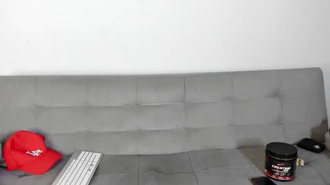 Snapshot of tyron_rulers chatting on October 14, 11:49 pm Dvid Rullers online show from October 14, 11:49 pm