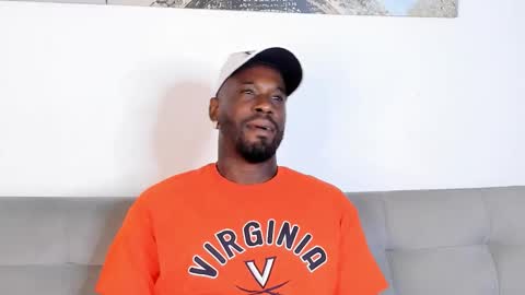 Snapshot of tyron_rulers chatting on October 28, 11:51 pm Dvid Rullers online show from October 28, 11:51 pm