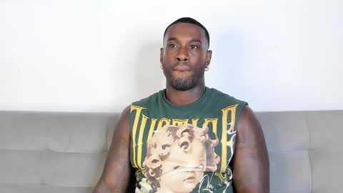 Snapshot of tyron_rulers chatting on November 29, 3:09 am Dvid Rullers online show from November 29, 3:09 am