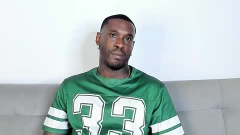 Snapshot of tyron_rulers chatting on December 2, 1:22 am Dvid Rullers online show from December 2, 1:22 am