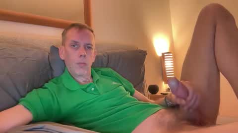 Snapshot of tyronev70 chatting on October 4, 12:03 pm Ty online show from October 4, 12:03 pm