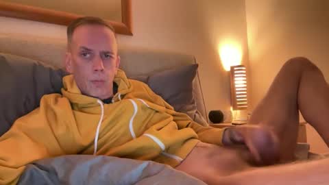 Snapshot of tyronev70 chatting on November 3, 2:29 pm Ty online show from November 3, 2:29 pm