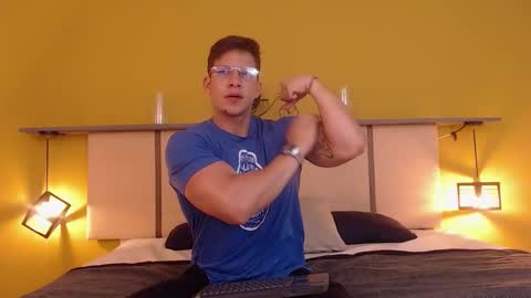 tyronyx online show from October 22, 7:35 pm