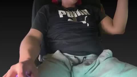 Slong Dong online show from February 9, 9:05 am