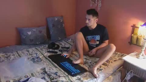 Snapshot of tysonhotswe chatting on April 12, 12:32 pm Dennis Nadarevic online show from April 12, 12:32 pm