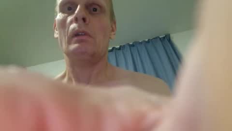 Snapshot of u2232739082 chatting on November 22, 5:28 am u2232739082 online show from November 22, 5:28 am