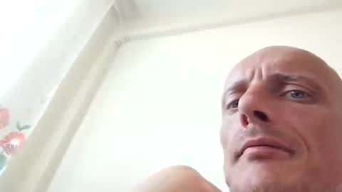 Snapshot of u3981738112 chatting on June 25, 9:14 am PankeszCsabesztoo online show from June 25, 9:14 am