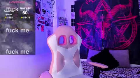 uchikydoll online show from February 13, 11:45 pm