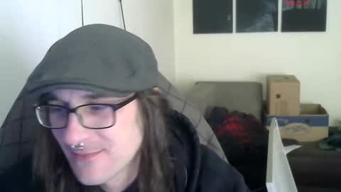 ucloudd online show from April 25, 8:17 am