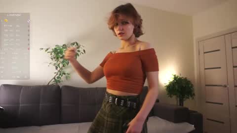 Lili online show from February 1, 6:39 pm