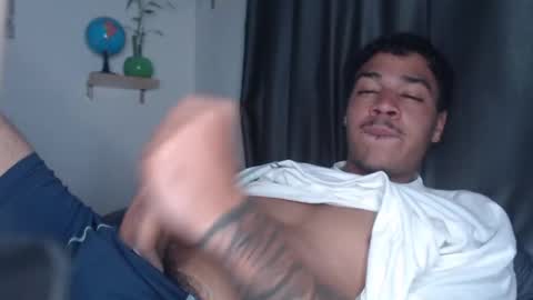 Snapshot of ugh_manux chatting on May 23, 7:13 am ugh_manux online show from May 23, 7:13 am