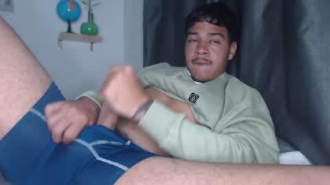 Snapshot of ugh_manux chatting on May 28, 7:16 am ugh_manux online show from May 28, 7:16 am