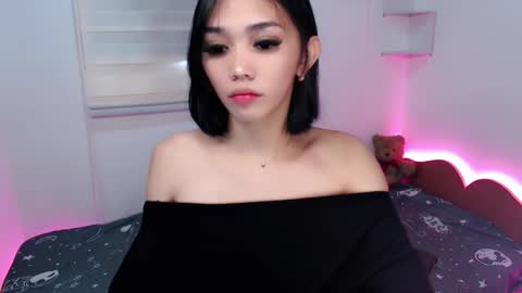 urbbgirl alliah online show from November 1, 3:19 am