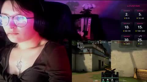 Snapshot of uhm_vickie chatting on October 16, 3:13 pm Vickie online show from October 16, 3:13 pm