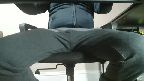 ukguynxtdr online show from December 4, 9:56 pm