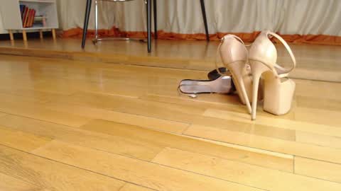 Megan online show from April 16, 9:39 pm