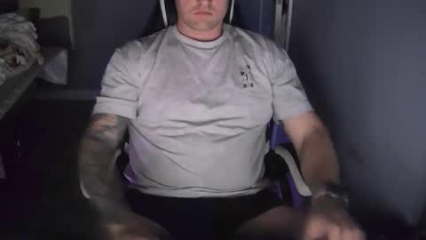 ukstud89 online show from December 21, 5:25 am