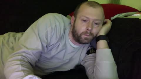 Snapshot of ukmatty3 chatting on December 29, 10:47 pm ukmatty3 online show from December 29, 10:47 pm