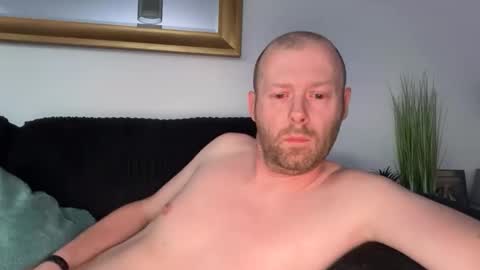 ukmatty3 online show from April 30, 7:53 pm