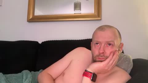 ukmatty3 online show from April 30, 9:08 pm