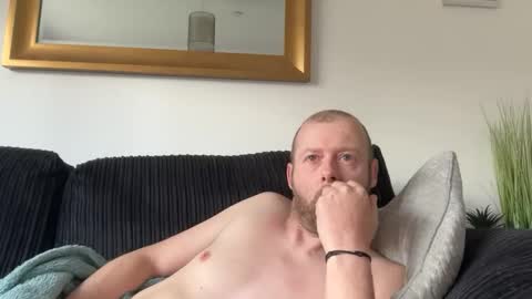 ukmatty3 online show from May 10, 11:48 am