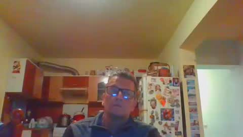 ulmeni4 online show from April 17, 7:17 pm