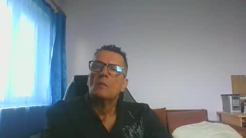 ulmeni7 online show from November 3, 7:31 am