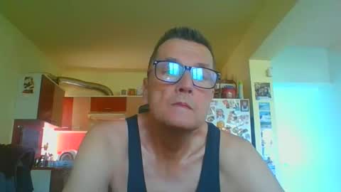 ulmeni7 online show from April 4, 7:50 am
