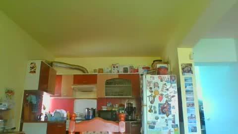 Snapshot of ulmeni7 chatting on June 20, 10:07 am ulmeni7 online show from June 20, 10:07 am