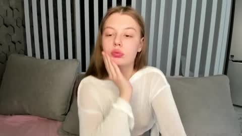 Melena online show from April 14, 2:50 am