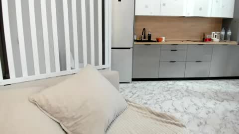 Melena online show from April 18, 3:10 am