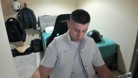 Snapshot of ulxer chatting on June 18, 4:22 pm hi im mike tyson - online show from June 18, 4:22 pm