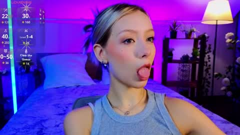 umpa_lummpa_ online show from April 22, 3:09 am