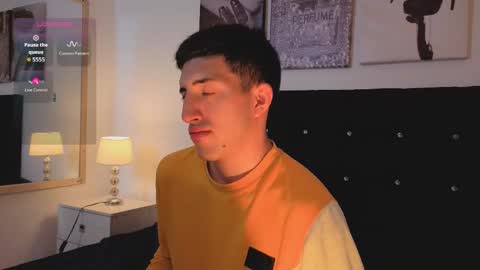 un_sluttyy online show from March 7, 11:29 am