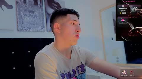 un_sluttyy online show from March 18, 11:02 am