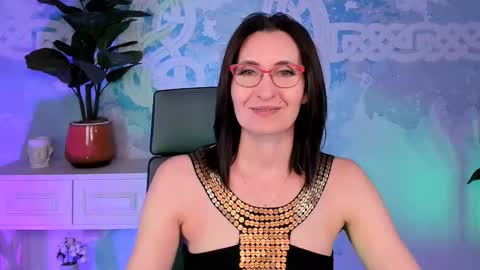 UnaTera online show from October 14, 9:21 am