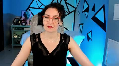 UnaTera online show from March 30, 8:59 am