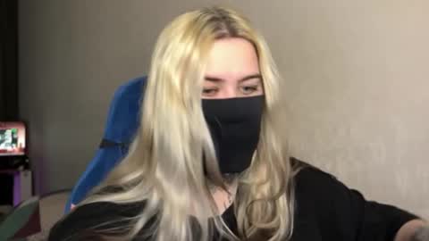 unaxyling online show from February 21, 11:39 pm