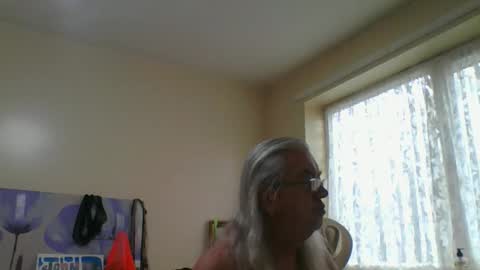 John online show from October 19, 8:15 am