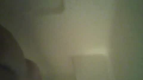 Snapshot of uncut4urbutt chatting on January 5, 7:17 pm uncut4urbutt online show from January 5, 7:17 pm