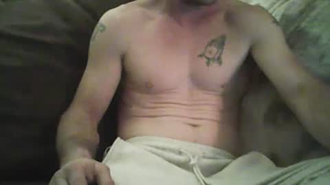 Snapshot of uncut4urbutt chatting on March 6, 6:30 am uncut4urbutt online show from March 6, 6:30 am