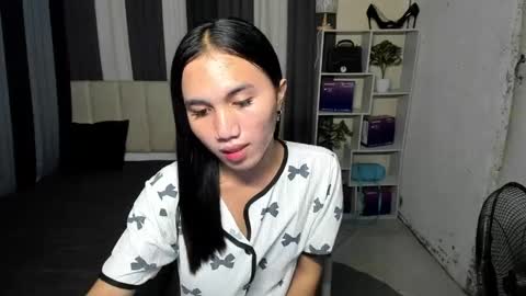 Snapshot of uncut_jelay chatting on June 2, 7:49 pm uncut_jelay online show from June 2, 7:49 pm