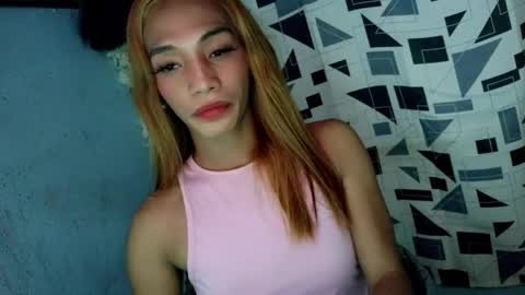 Snapshot of uncut_queen chatting on April 26, 4:37 pm LOVELY JANE online show from April 26, 4:37 pm