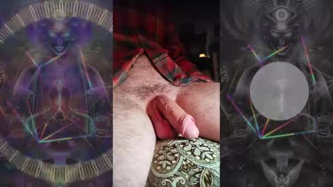 Snapshot of uncut_slut33 chatting on May 17, 1:29 pm uncut_slut33 online show from May 17, 1:29 pm