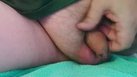 Snapshot of uncut_small_bi chatting on July 3, 8:04 pm uncut_small_bi online show from July 3, 8:04 pm