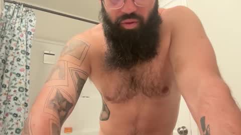 uncutbeard129840 online show from November 1, 4:09 pm