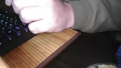 Six online show from April 2, 3:48 am